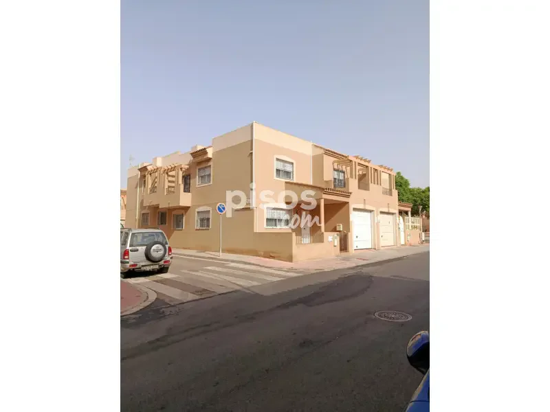 Casa en venta en La Cañada-Costacabana-Loma Cabrera-El Alquián